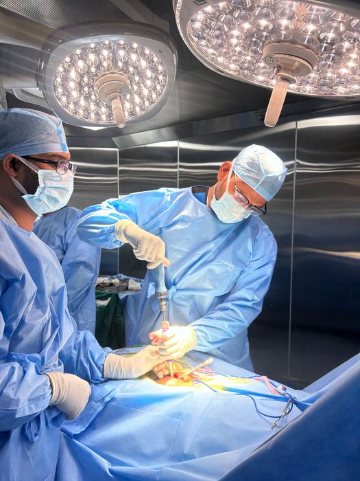 Dr. Shivaji Kolli, orthopaedic surgeon, in the operating theatre in Bengaluru (photo 5)