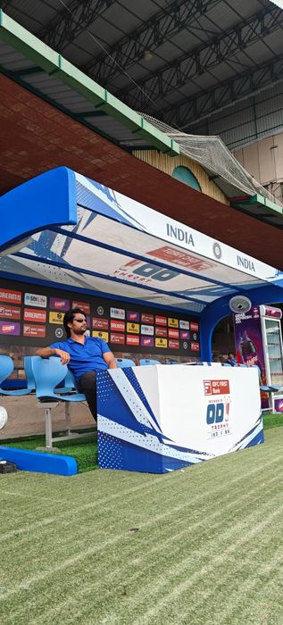 Dr. Shivaji Kolli providing sports medicine care to cricketers (photo 52)